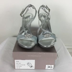 Bakers Bridal High Heels Shoes Silver Skye Sz. 7M